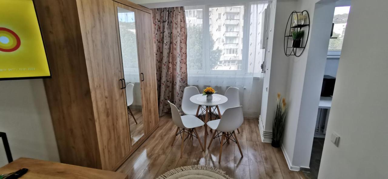 Ana Studio Lägenhet Târgu-Mureş Exteriör bild
